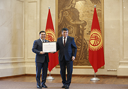 Президент Кыргызской Республики Алмазбек Атамбаев выразил благодарность компании MegaCom за значимый вклад в организацию и проведение II Всемирных Игр кочевников, которые состоялись на берегу озера Иссык-Куль с 3 по 8 сентября 2016 года.